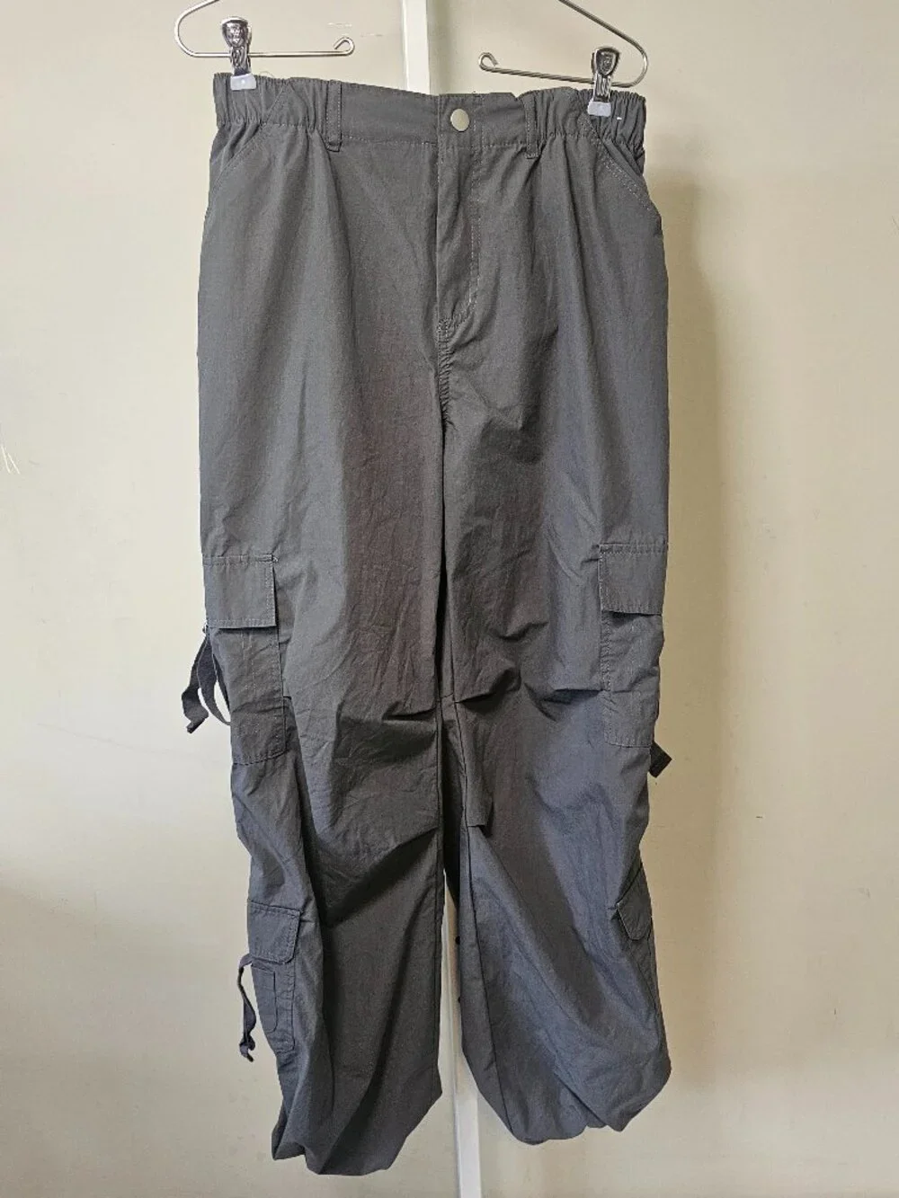 Faded Rose Parachute Caro Skater Punk Pants Gray Casual M - Picture 1 of 10